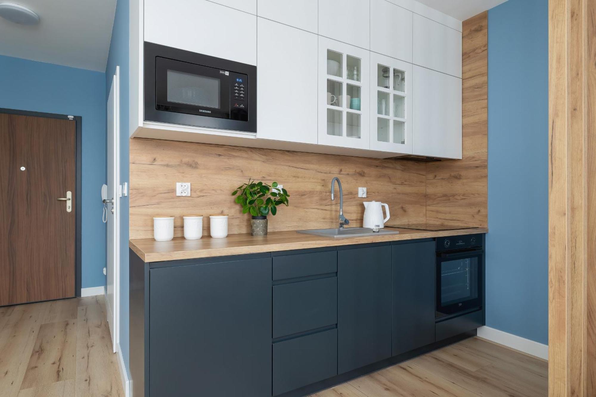 Apartment Pink & Blue Cozy In By Renters Krakow